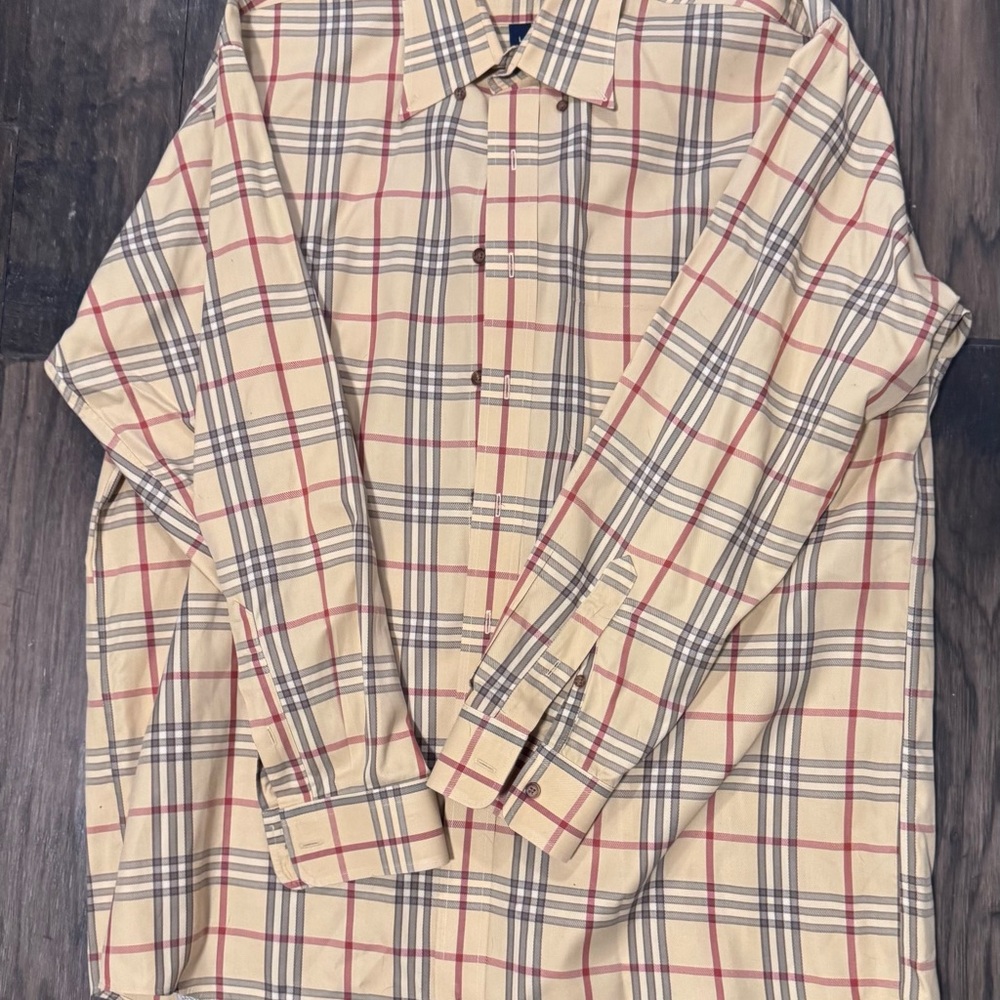 Men's Classic Checkered Button-Down Shirt